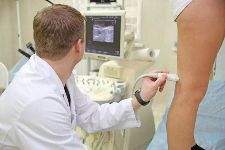 Pacientul este rugat să facă un diagnostic